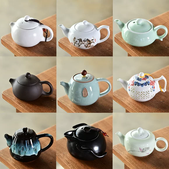 Retro sứ màu xanh và trắng bao gồm ba bát bát trà nắp bát Kung Fu bộ trà - Trà sứ bộ ấm trà cao cấp