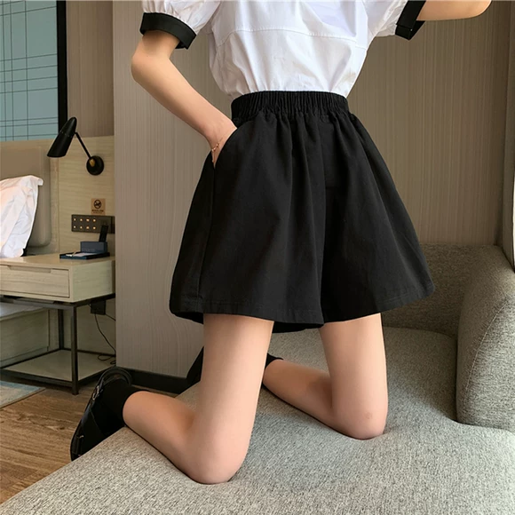 Quần short len ​​nữ mùa thu đông 2018 phiên bản mới của Hàn Quốc eo cao đã mỏng hoang dã Một chiếc quần ống rộng chân rộng bên ngoài mặc quần bốt quần đùi jean nữ