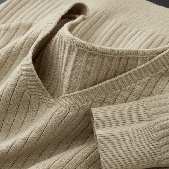 Áo len dài tay mùa thu đông 2018 của mẹ mới Áo len mỏng in hình áo len dệt kim chạm đáy eo - Áo len cổ chữ V áo len mỏng