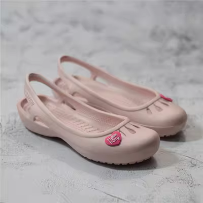 Dép y tế Crocs Trắng Nữ Vườn Mùa Hè Đi Biển Giày Chống Trơn Trượt Bệnh Viện Làm Việc Y Tá Giày Bao Đầu Dép Xăng Đan Và Dép Nhóm Mua Hàng Dép y tế