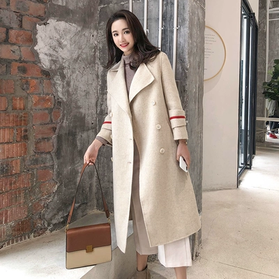 2018 mùa thu và mùa đông mới Liu Tao sao với cùng một đoạn Hepburn gió dài eo dày trên đầu gối áo len áo khoác nữ áo choàng dài nữ