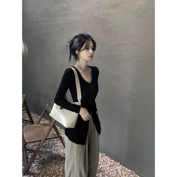 2018 Hàn Quốc ulzzang mùa thu mới màu rắn cổ cao áo len đáy quần nữ Han Fan áo khoác mỏng áo kiểu nữ đẹp tuổi 40