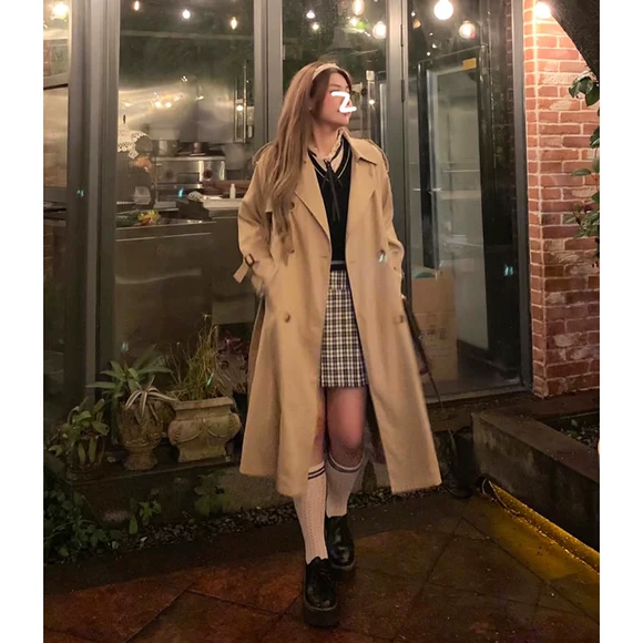 Áo len mùa thu Áo gió gió dụng cụ lỏng phần dài dây rút eo eo trên áo gió romper Quần áo nữ Hàn Quốc - Trench Coat áo măng tô nữ